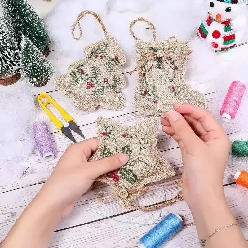 500/100G Christmas Fake Snow Artificial Cotton White Snow Fluffy Fiber Stuffing Snow Covering for Winter Xmas Tree Party Decor